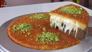 Най-вкусните турски десерти - kunefe 1 1200x675 1