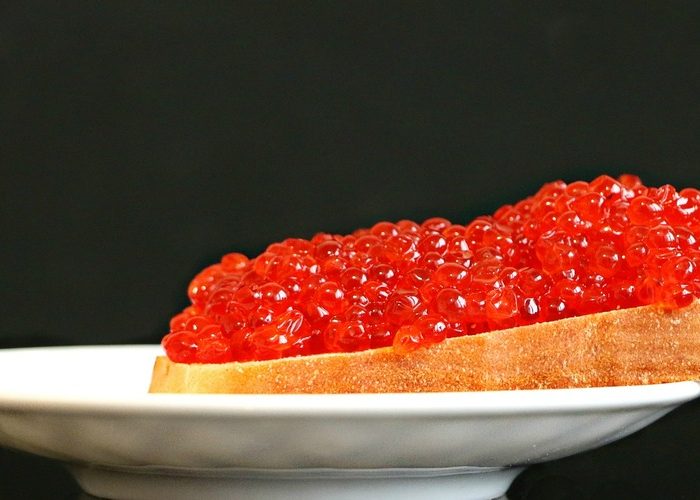 Кои са 5-те най-скъпи ястия в света? - 112763 caviar sandwich 1695360 1920