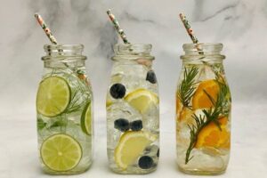 Забавно парти със здравословна храна - възможно е! - best ever easy fruit infused water