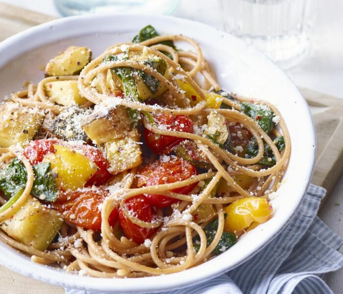 2 вегетариански рецети за спагети със сос - quick vegetable pasta 93041 16x9