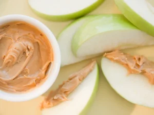 Хранене преди и след тренировка - здравословни предложения - 1280 apples nut peanut butter