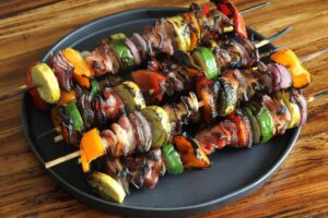 10 ястия, които всеки трябва да поне веднъж живота си - bacon kebabs 13 2 20181227133457