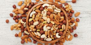 6 храни, които са по-полезни в суров вид - the health benefits of nuts main image 700 350 bb95ac2