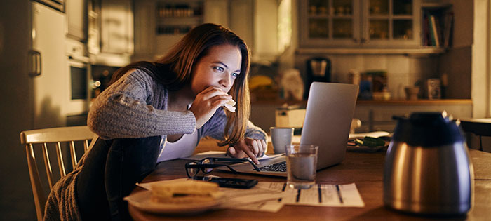 Пред компютър или телевизор – здравословната закуска е възможна