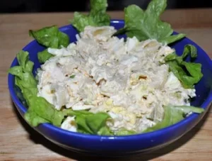 5 рецепти за бързи, лесни и засищащи салати - xtn chickensaladinbowl.jpg.pagespeed.ic .kvlesduere
