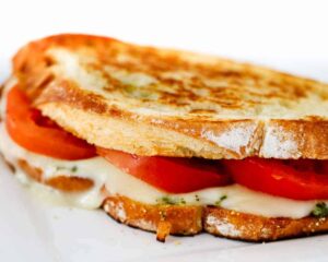 9 рецепти за сандвичи - caprese sandwich recipe