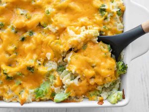 3 рецепти със сирене Чедър - broccoli cheddar casserole spoon