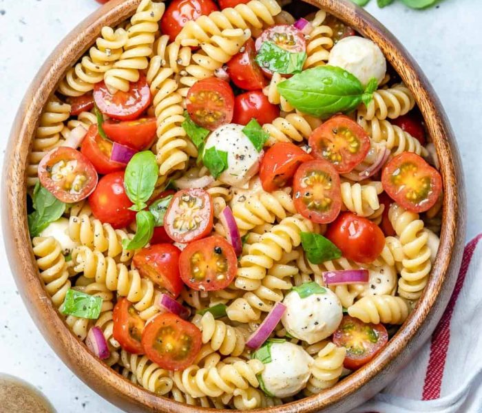 6 рецепти за салата с паста - instagram in stream square caprese pasta salad 4
