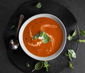 4 рецепти за доматена супа - spicy tomato soup unmarked 4 of 4