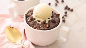 5 супер лесни за приготвяне десерти - brownie in a mug recipe card2