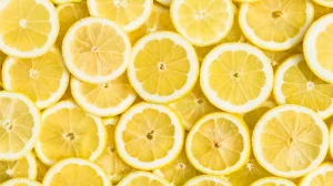 Какво да консумираме при хранително отравяне? - lemon health benefits 1296x728 feature