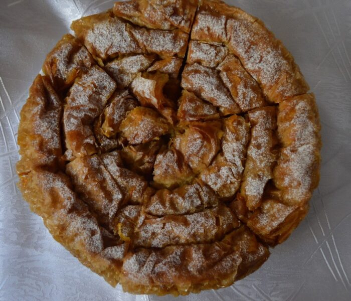 pumpkin cake with walnuts and sugar with chopped crusts