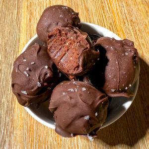 Протеинови Топчета с Вкус на Брауни (Подходящи за Кърмене)